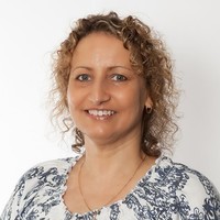 Adele Bond