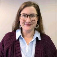 Lynne Golub