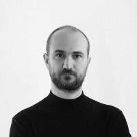 Amos Pravettoni Prada