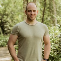 Niek van den  Broek