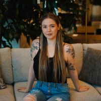 Robyn-Lee Lapena