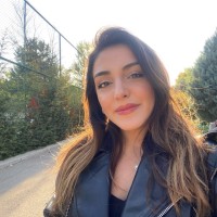 Sezen Özel