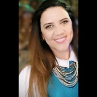 Renata Martins Ferreira Esser