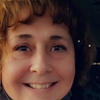 Angela Floch