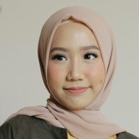 Mona Nadya