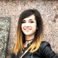 Анна Ходерян