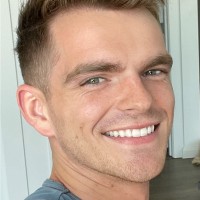 Derek Decker