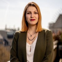 Nina Baron, Pmp