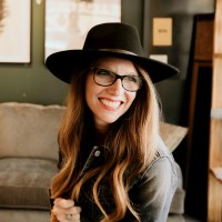 Laura Fuhrman