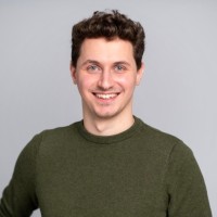 Lukas K.