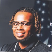 Demetrius Curry