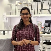 RADHIKA V