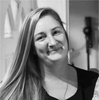 Julia Holdom