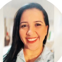 Fabrícia Alves