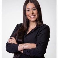 Luiza Gomes