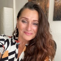 Anja Hollander-Peters