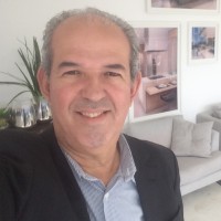 Vicente R.