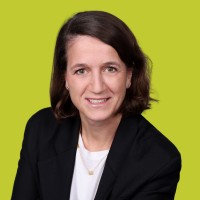 Dr. Julia Bellinghausen