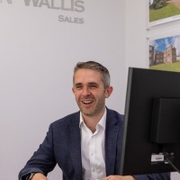 Tom Wallis