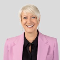 Lorraine Maxwell (Chiroiu)