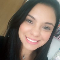 Aline Guimarães