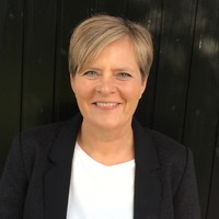 Lisbeth Moeller-Holst
