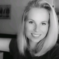 Kirsten Roelofs
