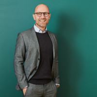 Kenneth V. Olsen
