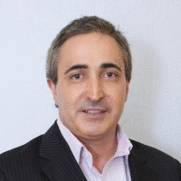 Dr Shaun H.