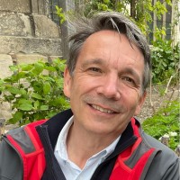 Chris van den Akker