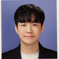 김운석