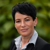 Manuela Thönis