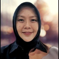 Desy H.