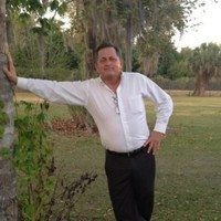 Kenneth Knauss