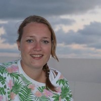 Nadine Rowaan, Ma