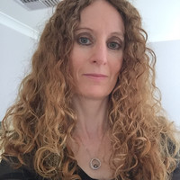 Jacqui Scott