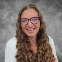 Katie Harrel, Pe