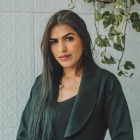 Nayara Cristina