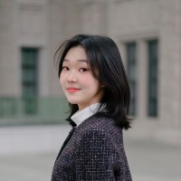 Yunjin Kim