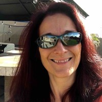 Julie Nieder
