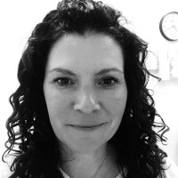 Claire Burt