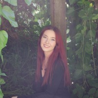 Mia Delahoussaye