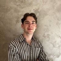 Dominik Jón