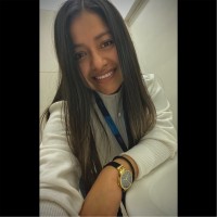 Fiorela Flores
