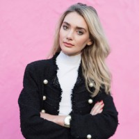 Mia Maguire