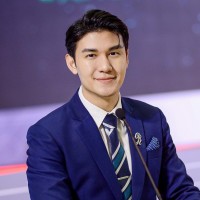 Lufeng Ye