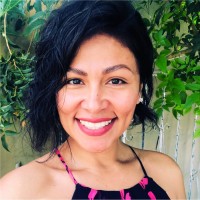 Claudia Flores