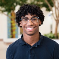 Maxwell Valentine