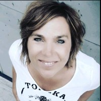 Annemieke Mierop