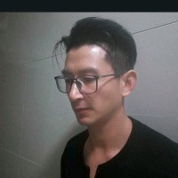 李小伟